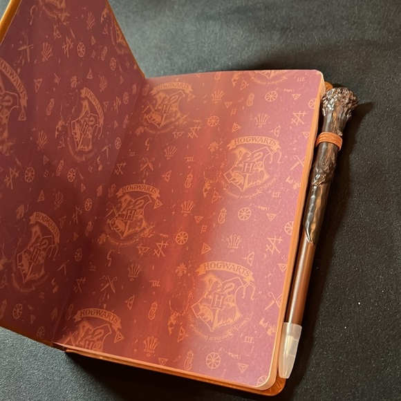 Harry Potter heroine notebook and wand pen set NWOT - Picture 5 of 10